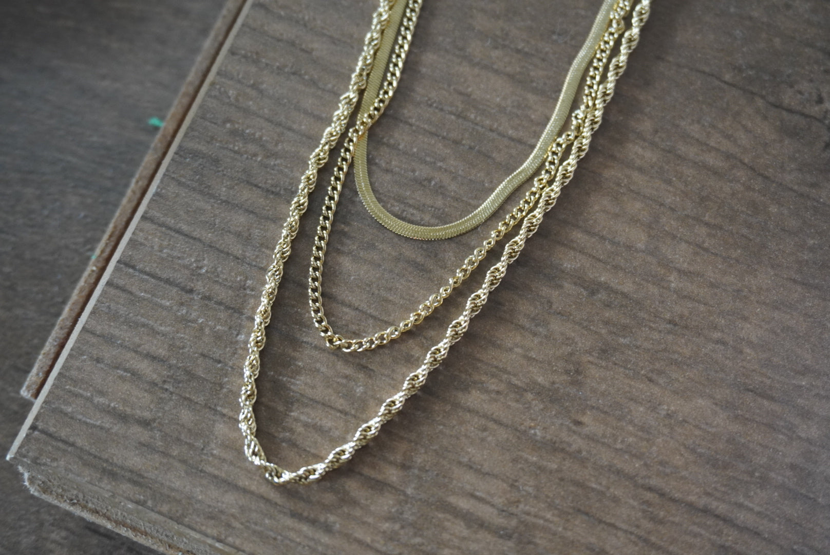 Trois necklace  (triple layered )