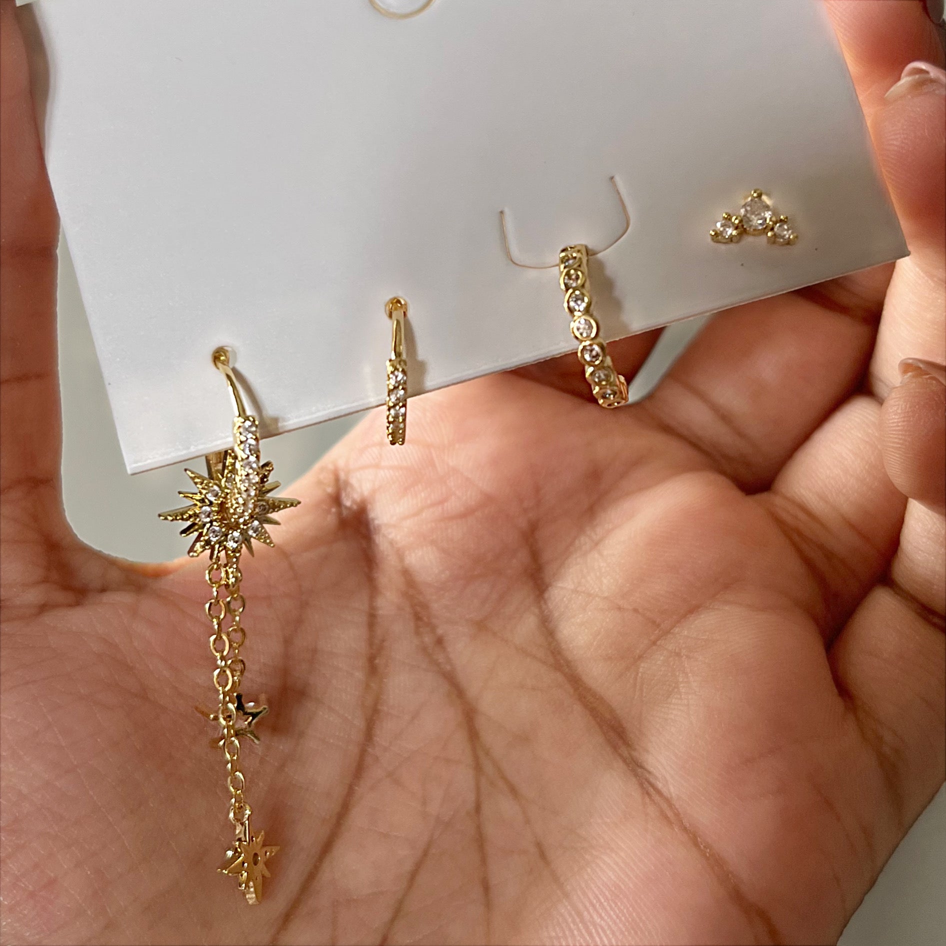 Messy buns (not in pair)