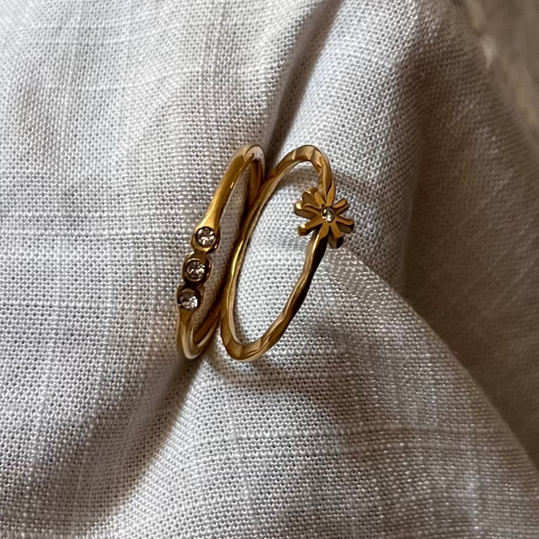 Starpetal Ring (set of 2)