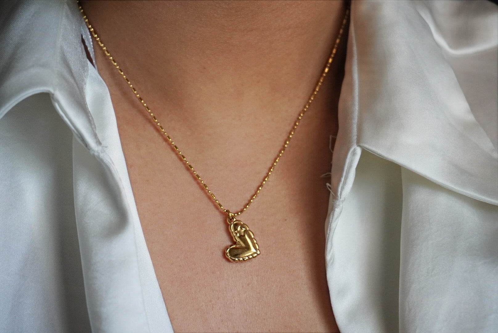 Dil me taare necklace