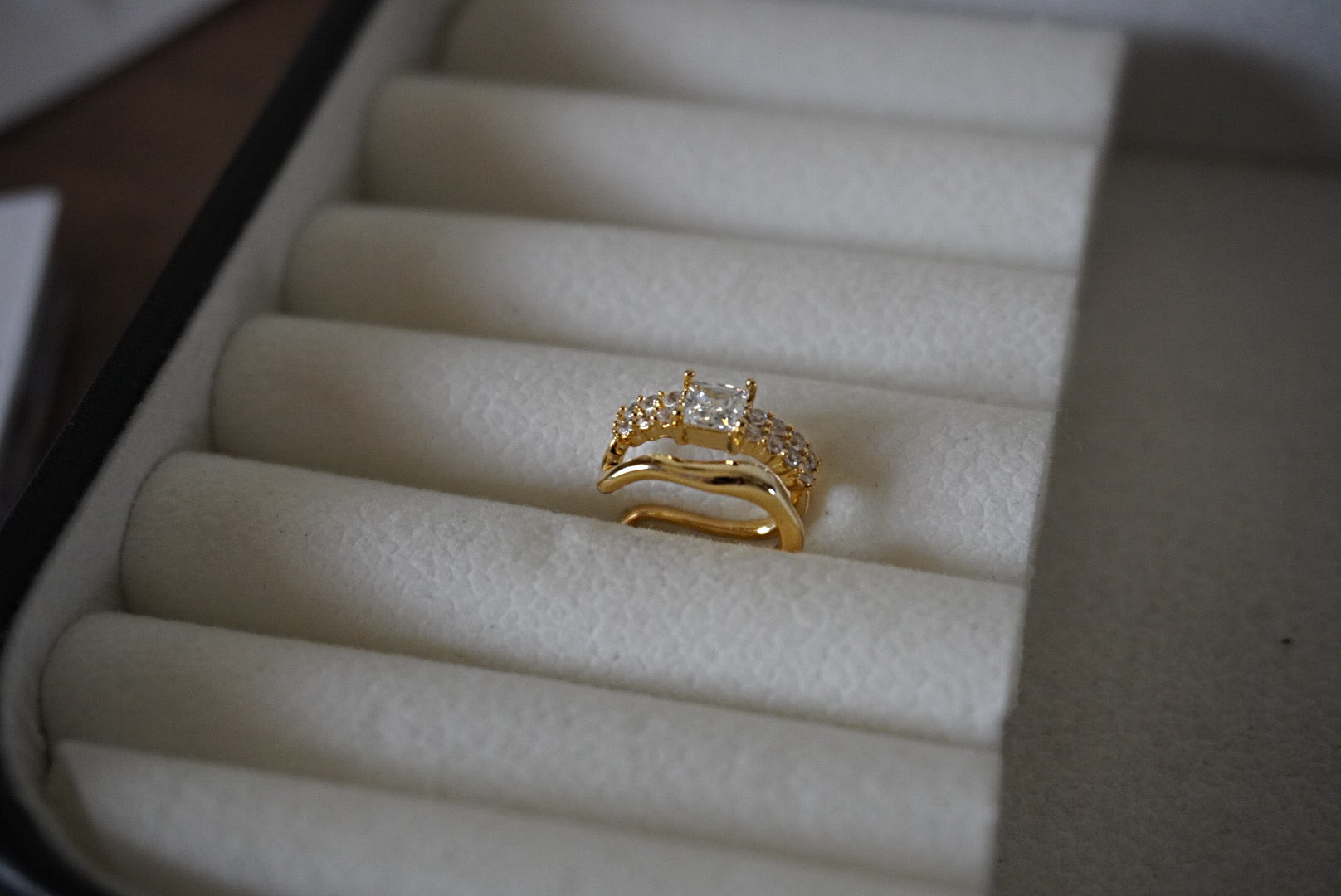 Split Personality ear-cuff (not a pair)